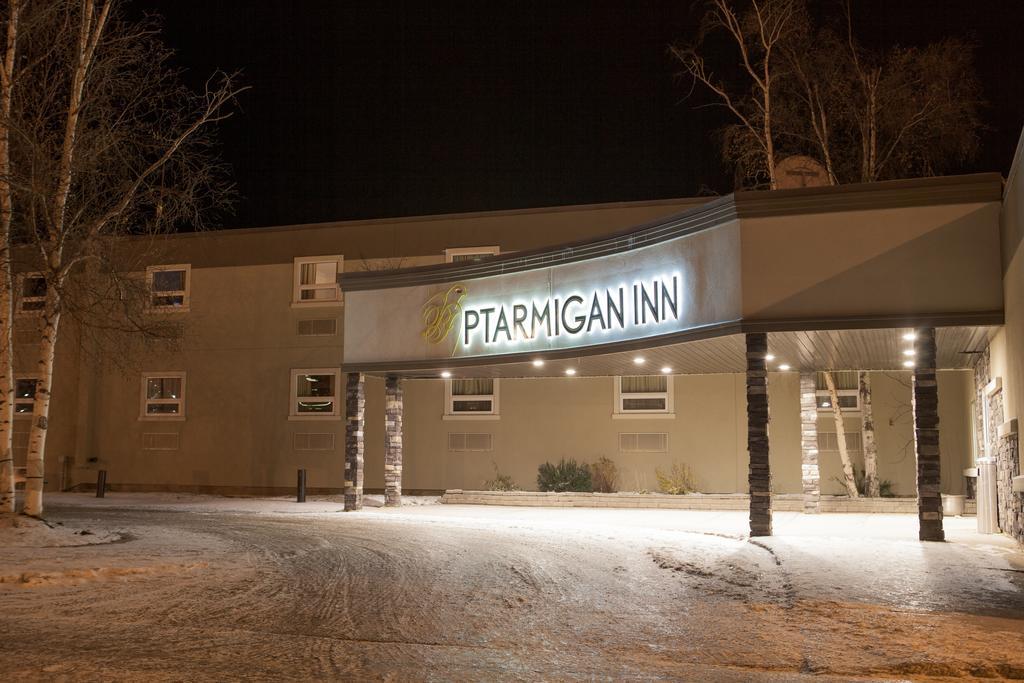 Ptarmigan Inn Hay River エクステリア 写真