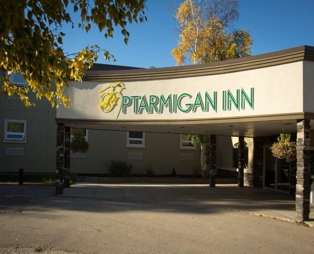 Ptarmigan Inn Hay River エクステリア 写真